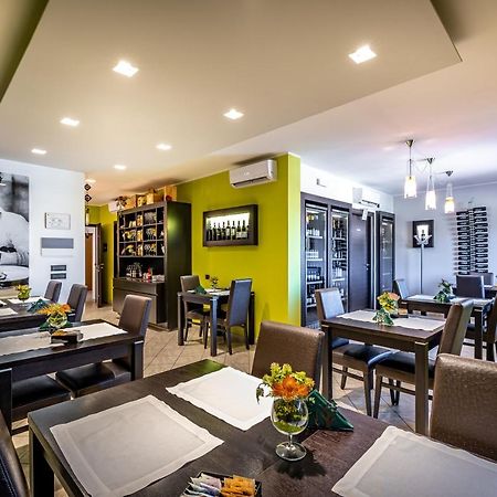 Residence Arianna Rosia Екстериор снимка