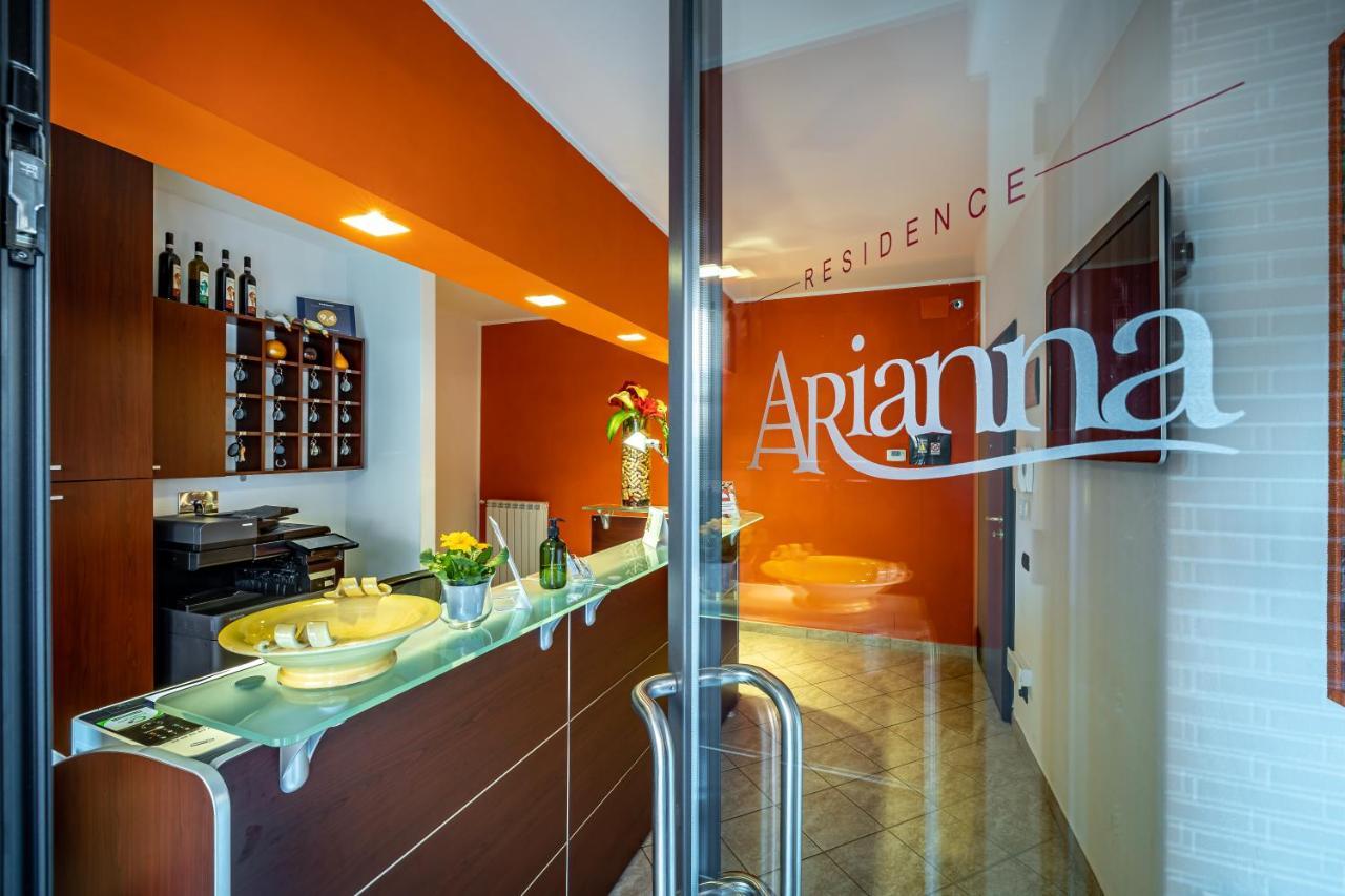 Residence Arianna Rosia Екстериор снимка